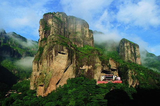 <雁荡山+楠溪江全景三日>灵岩.小龙湫.玻璃栈道—石桅